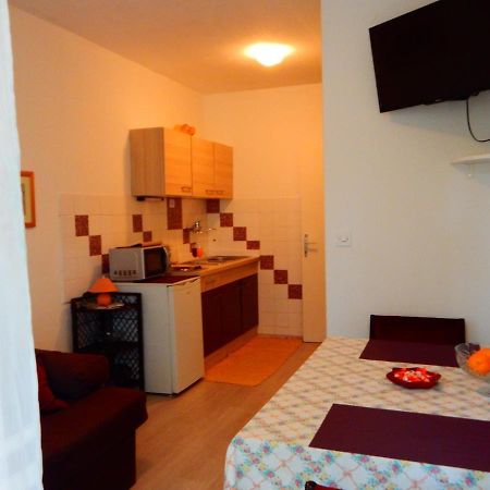 Lukacevic Apartment สปลิท ภายนอก รูปภาพ